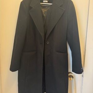 DKNY Elegant Black Trench Coat